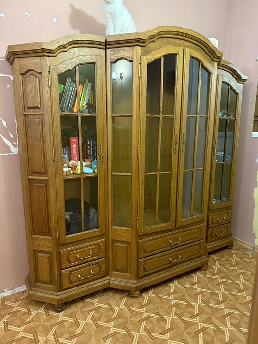 Продам сервант- буфет- шкаф разборный