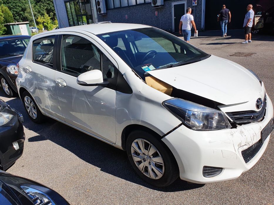 Toyota Yaris 1.0 / Тойота Ярис 1,00 НА ЧАСТИ