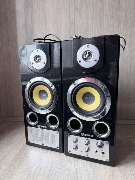 Продам колонки фиры Towel