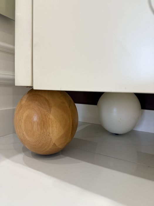 Дизайнерский комод