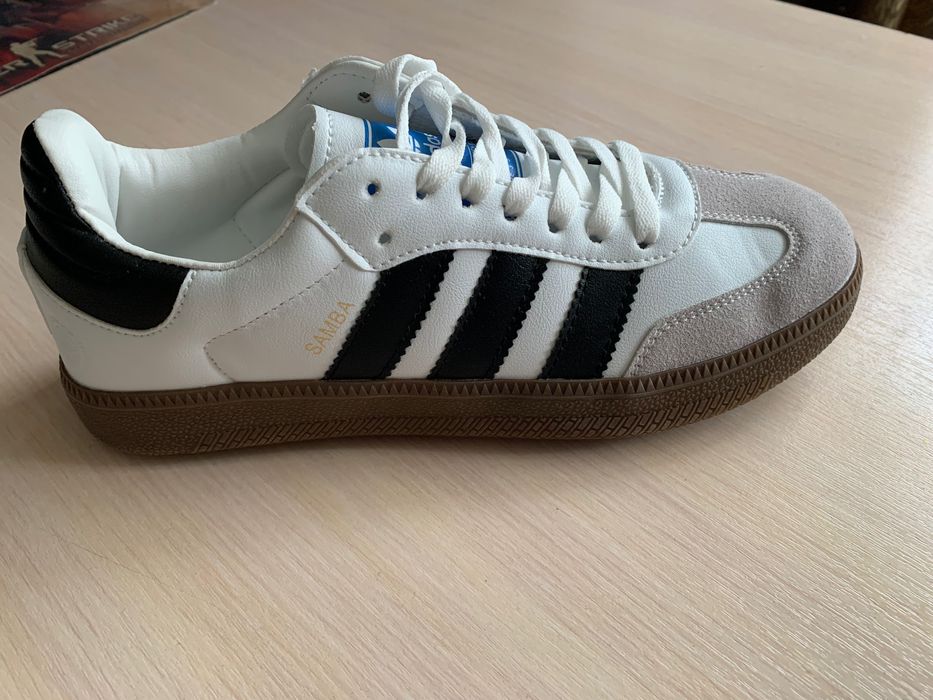 Новые кроссовки samba