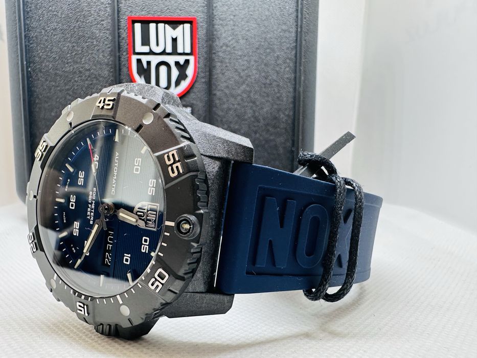 luminox Master Carbon SEAL Automatic 45 mm Military Dive *Navy Blue*