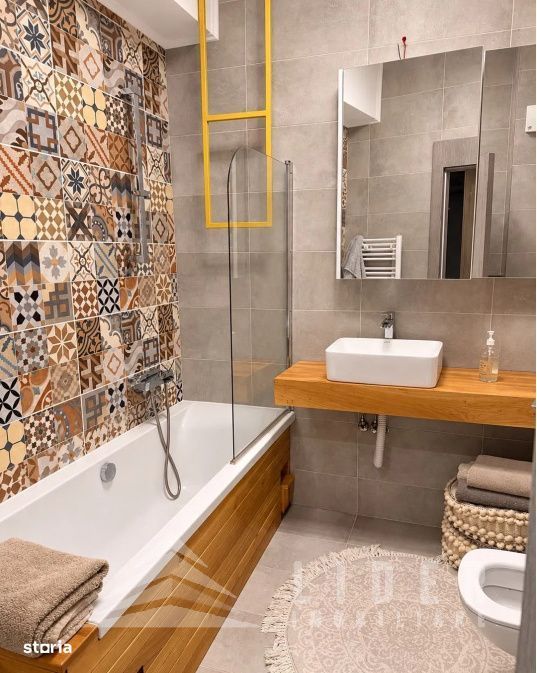Apartament cu 3 camere de vanzare in Buna Ziua, mobilat si utilat.