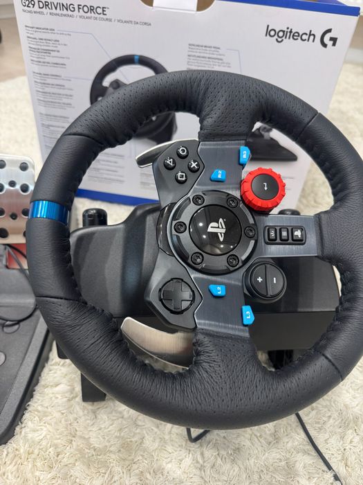 Logitech G29 Driving Force Racing Wheel