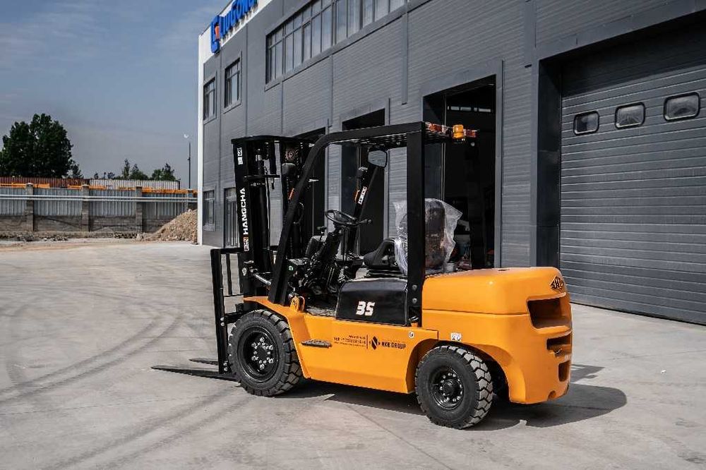 Вилочный погрузчик 3 тонны