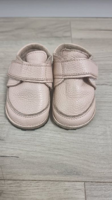 Ghete roz imblănite de fete