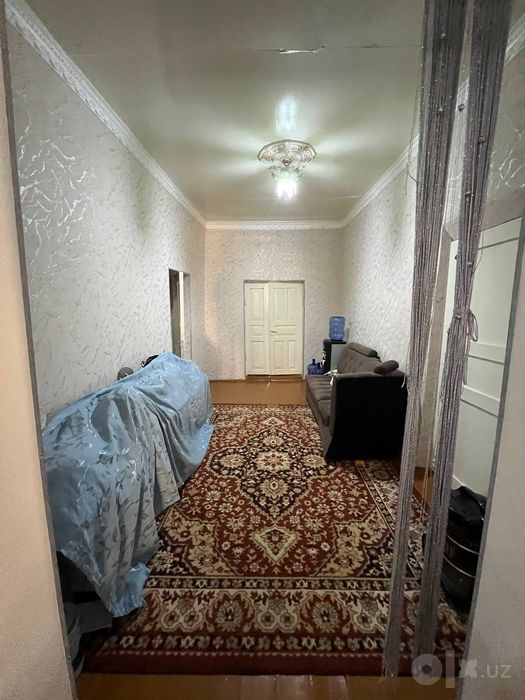 Ховли сотилади 5 хонали
