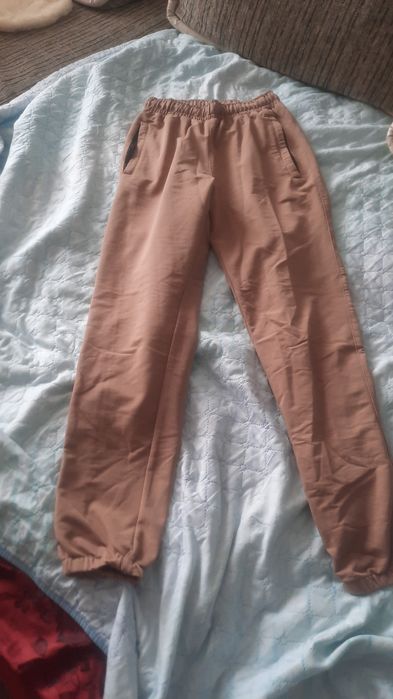 Продаю Спортивный костюм