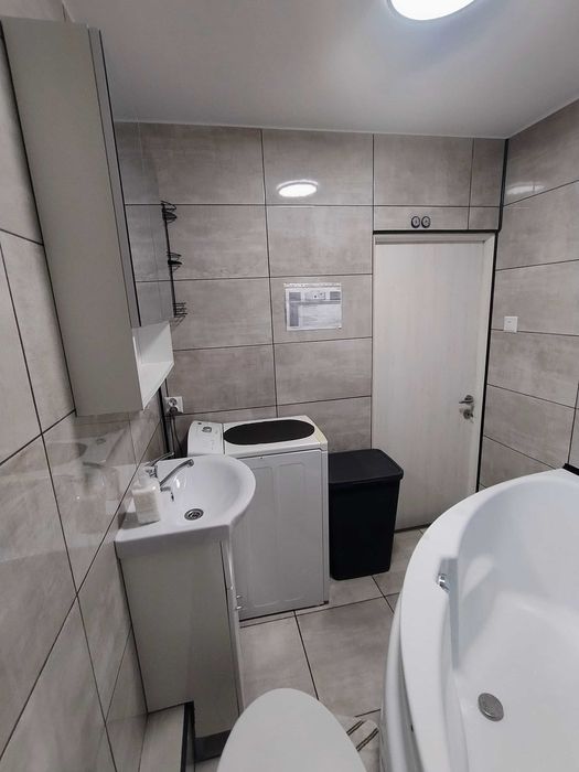 Inchiriez garsoniera