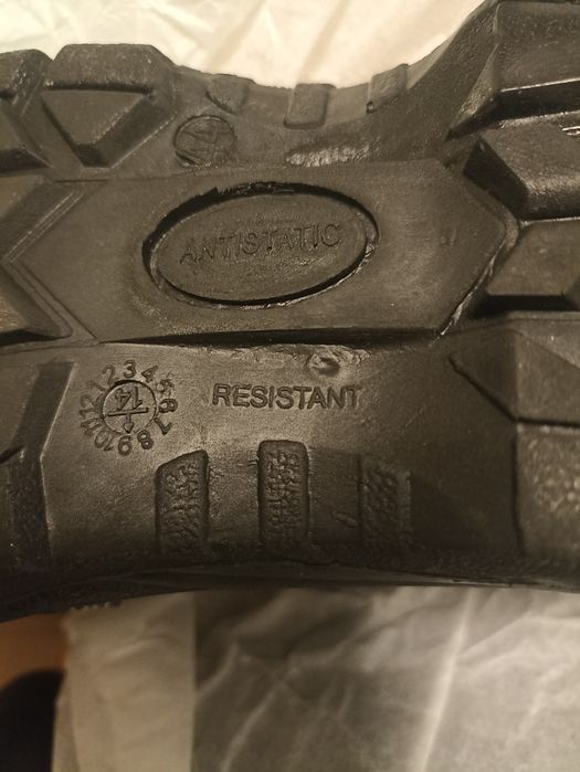 Защитни работни боти II категория