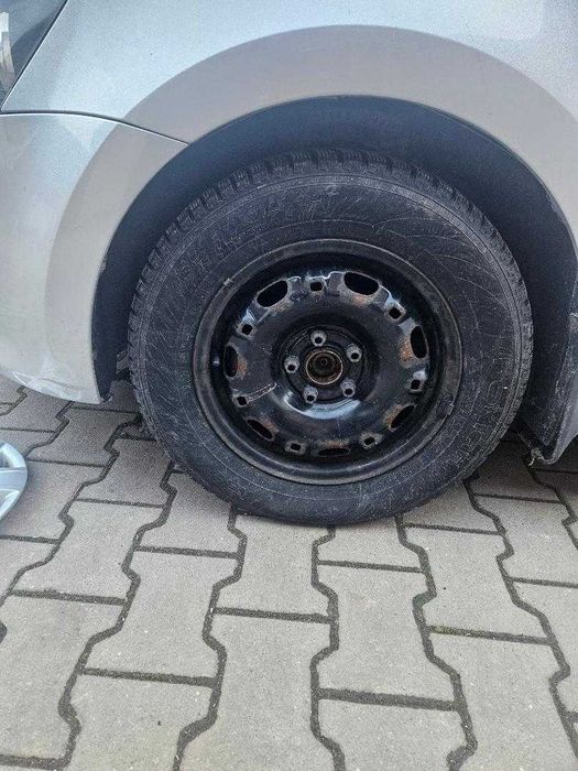 Roti Polo 175 70 14, 5X100, cu capace originale VW