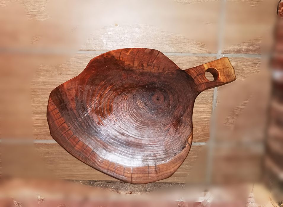 Tocator lemn nuc original rustic