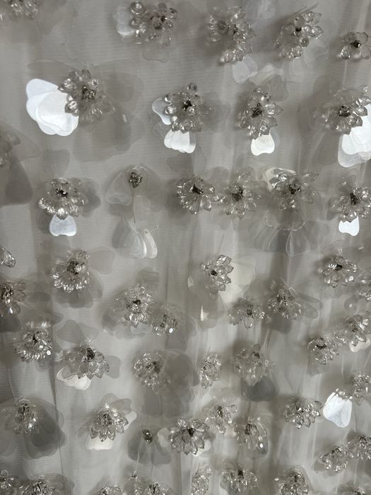 Блестяща рокля с 3-D кристални цветя Asos Асос - бяла