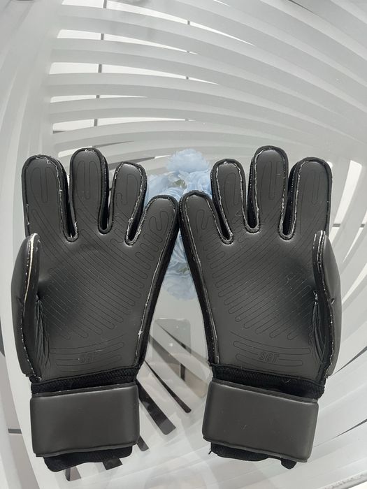 Вратарски ръкавици