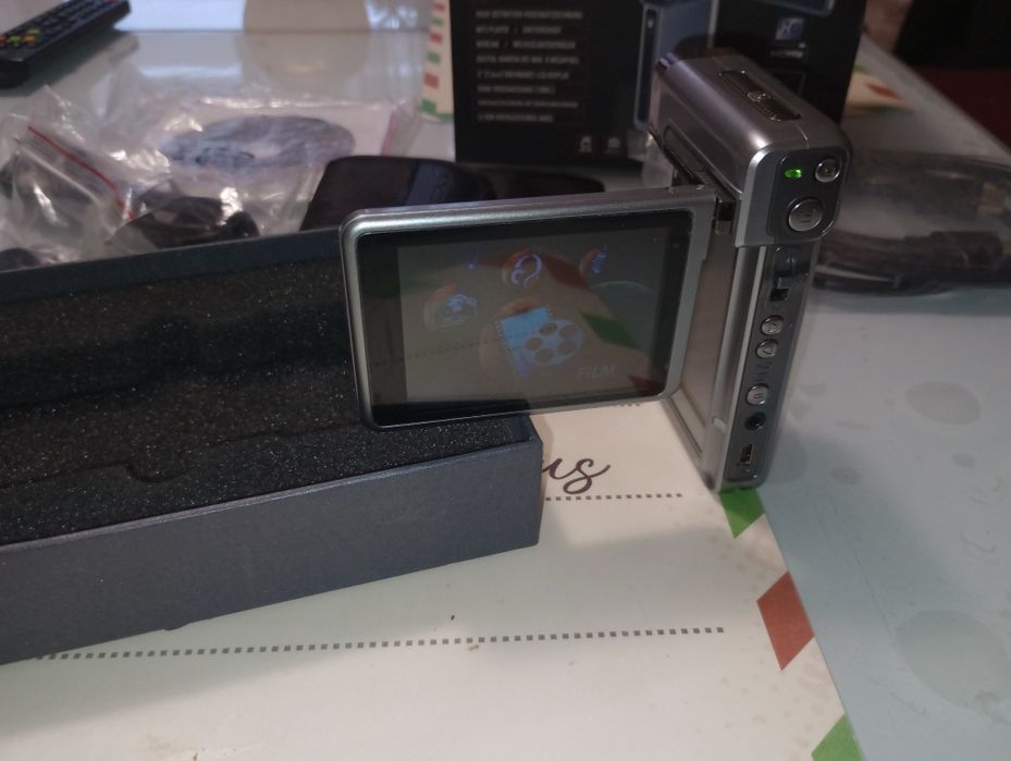HandyCam Odys, foto-video HD, HDMI, 6 in 1, la cutie