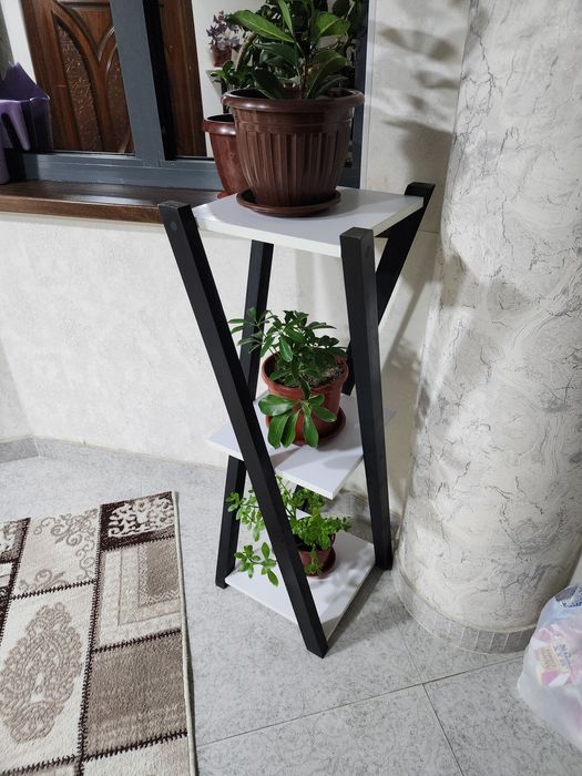 Подставка для цветы. Guldon. Gulpolka