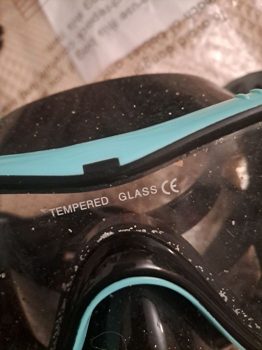 Маска для снорклинга для плавания.