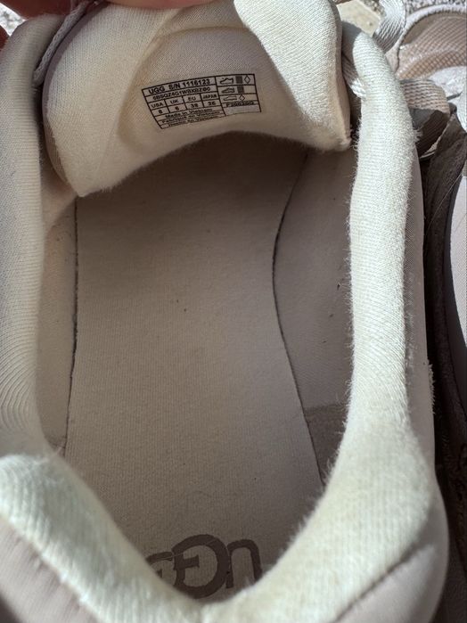 Adidasi dama UGG culoare bej roze dusty cu accente cooper auriu