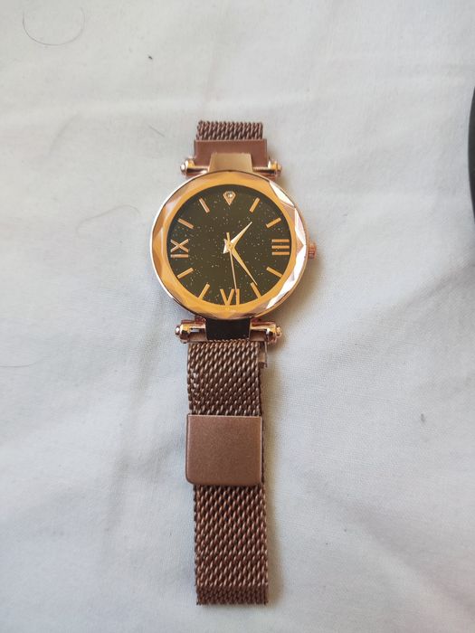 Продавам часовници ,които не използвам