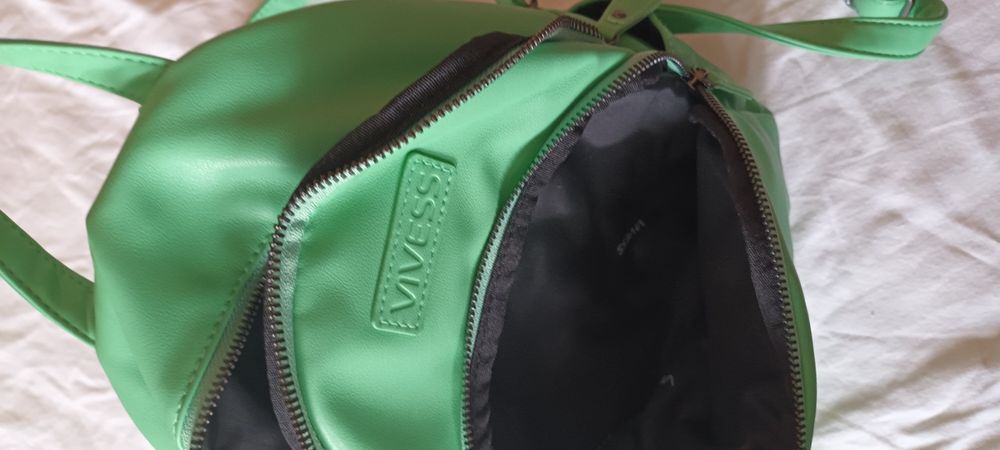 Ghiozdan de dama verde menta