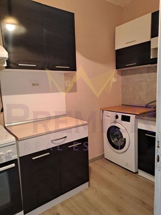 Продава се Двустаен апартамент в Бургас, Славейков - 47 кв.м за 2554 €/кв.м - Снимка #3