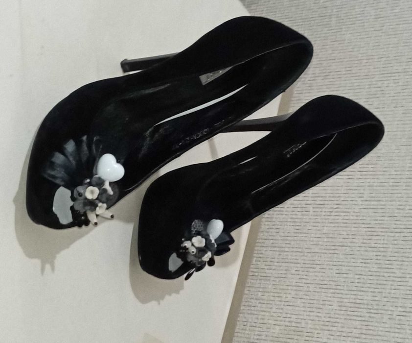 Женский бренд обув замшевый "BASCONI", размер 37