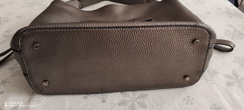 Дамска чанта  перфектно състояние