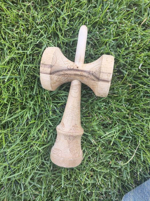 Kendama . Foarte buna