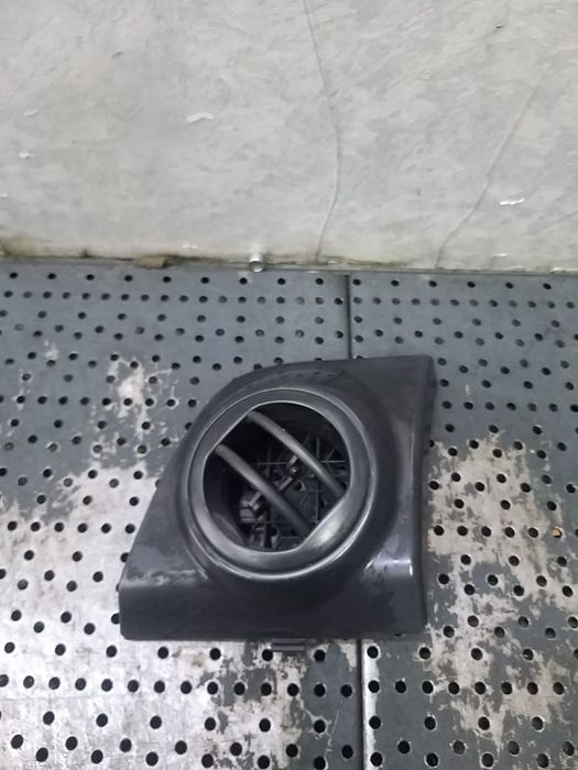 Grila ventilatie bord dreapta chevrolet aveo t250