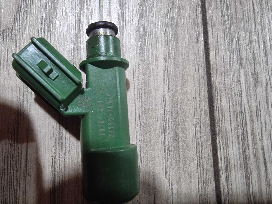 Форсунки 2TR-FE, 2,7, б/у