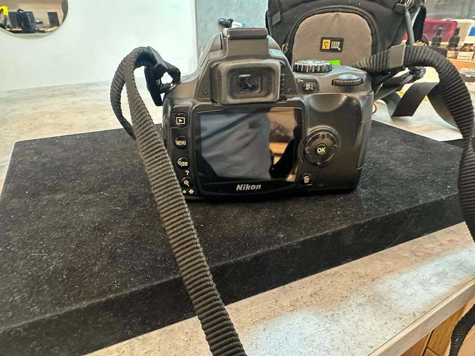 Фотоапарат Nikon d40