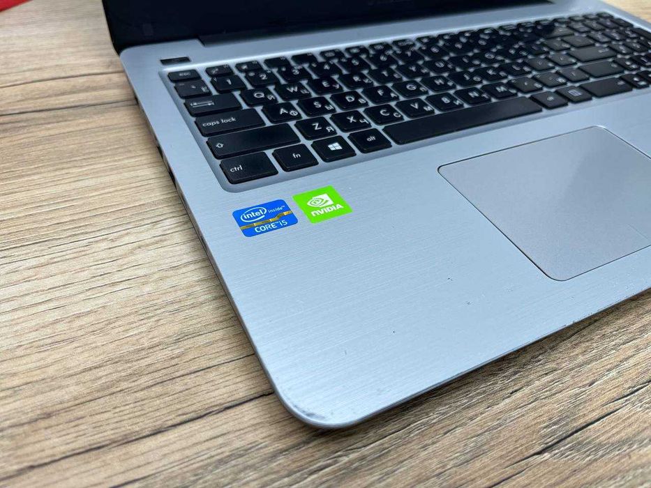 ASUS X556 Core i5*ОЗУ 12*SSD 256*GeForce 940MX-2gb