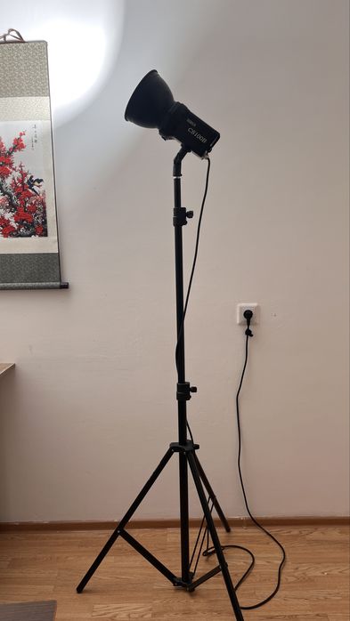 Продам постоянный свет sirui cs 100B