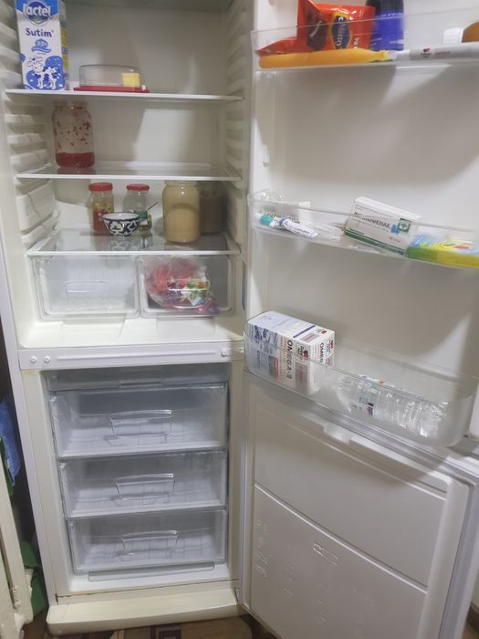 Indesit 2ta xolodilnik sotiladi