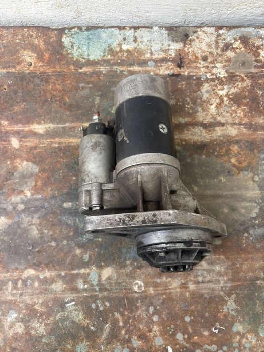 Isuzu машина  стартеры