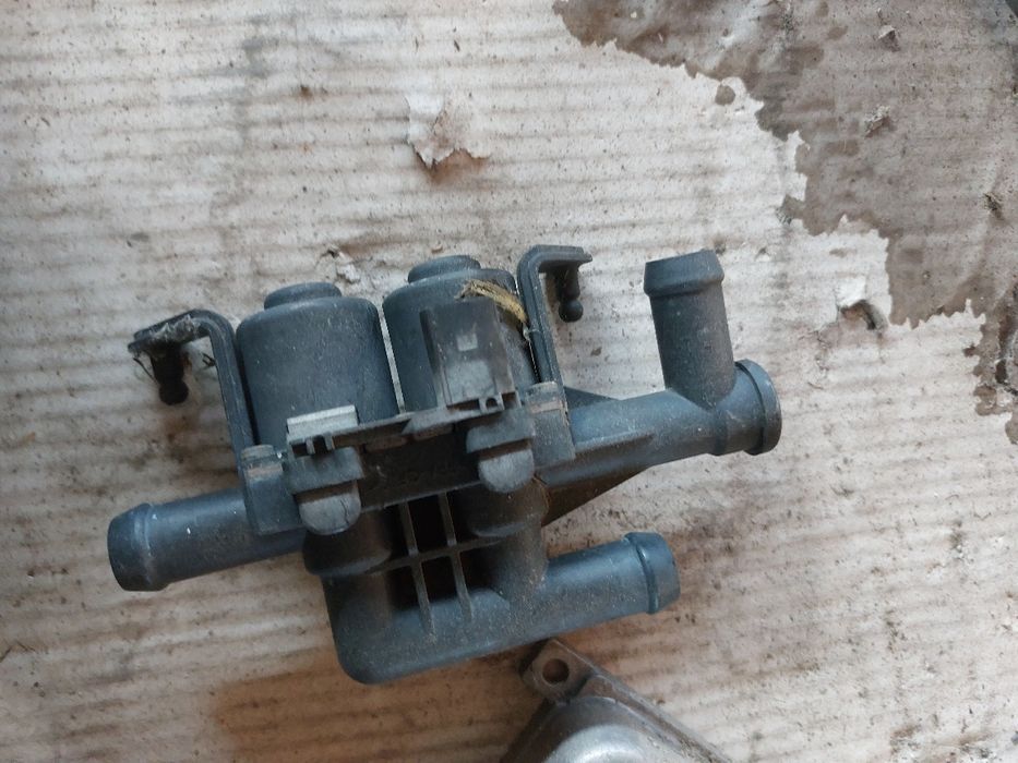 Воден соленоиден клапан Bmw e53 4.4i х5 286кс е53 бмв