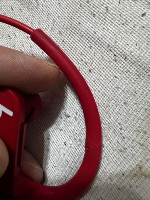 PowerBeats Слушалки