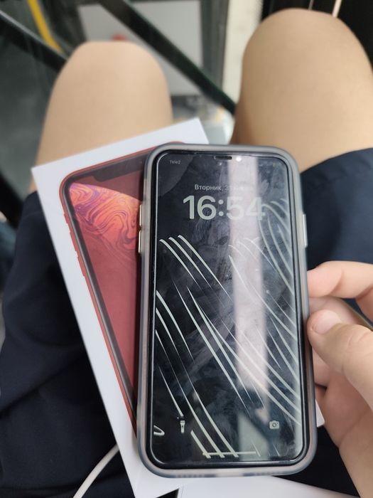 Продам телефон срочно!