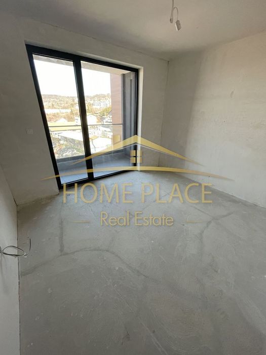 Продава се Тристаен апартамент в Варна, Бриз - 103 кв.м за 2007 €/кв.м - Снимка #2