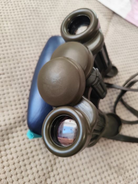 Binoclu militar Hensoldt