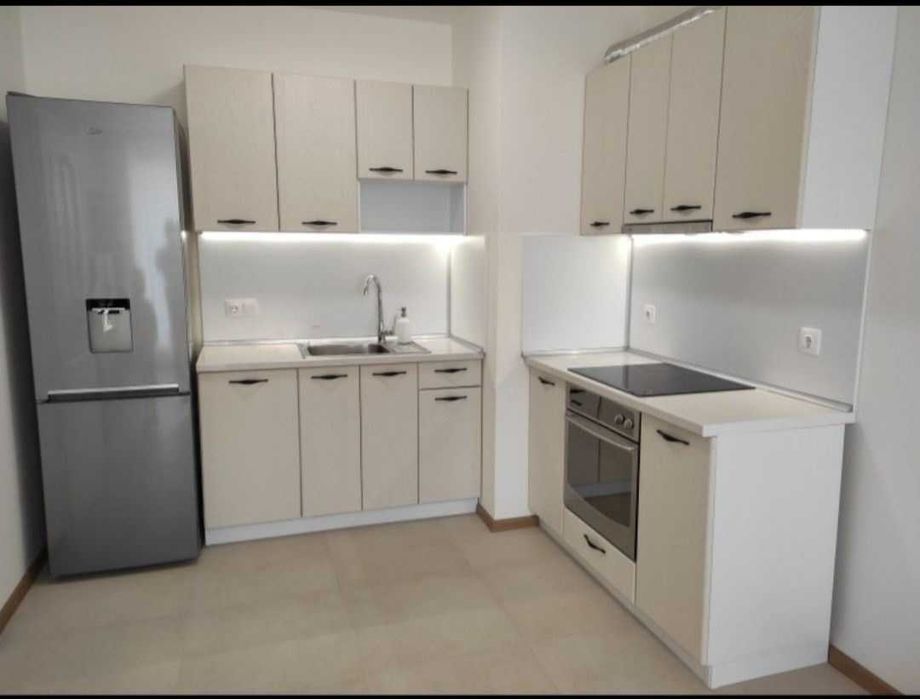 Дава се под наем Двустаен апартамент в София, Редута - 66 кв.м за 458.49 € - Снимка #1