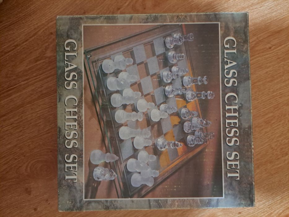 Стъклен шах 20/20 см