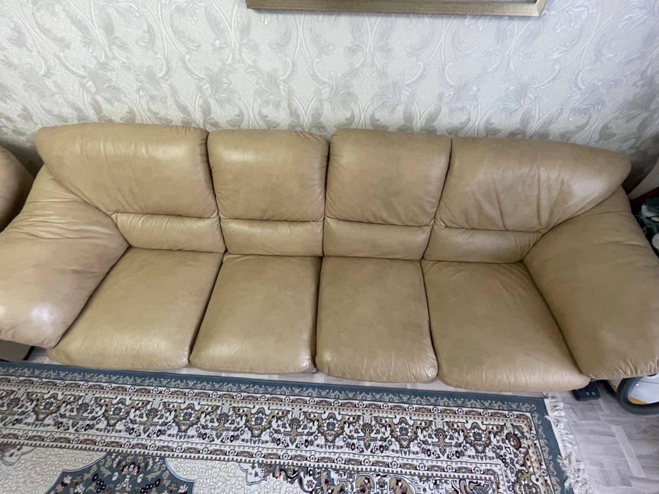 продам диван из эко кожи