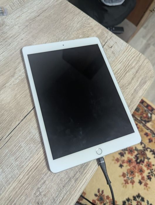 IPad 8 поколения 32gb планшет