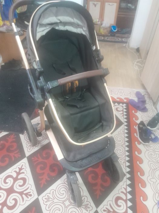 Продам детскую коляску