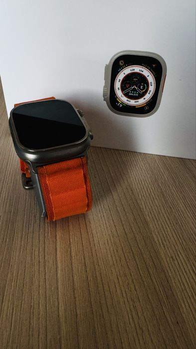 Apple Watch Ultra • 49 мм • Orange Alpine Loop