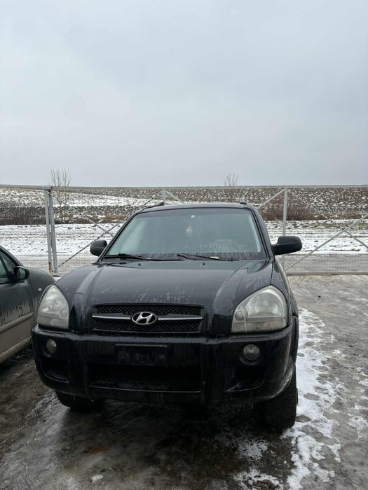 Hyundai tucson.