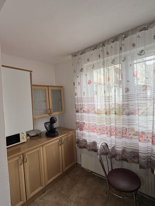 Apartament de vânzare cu 3 camere