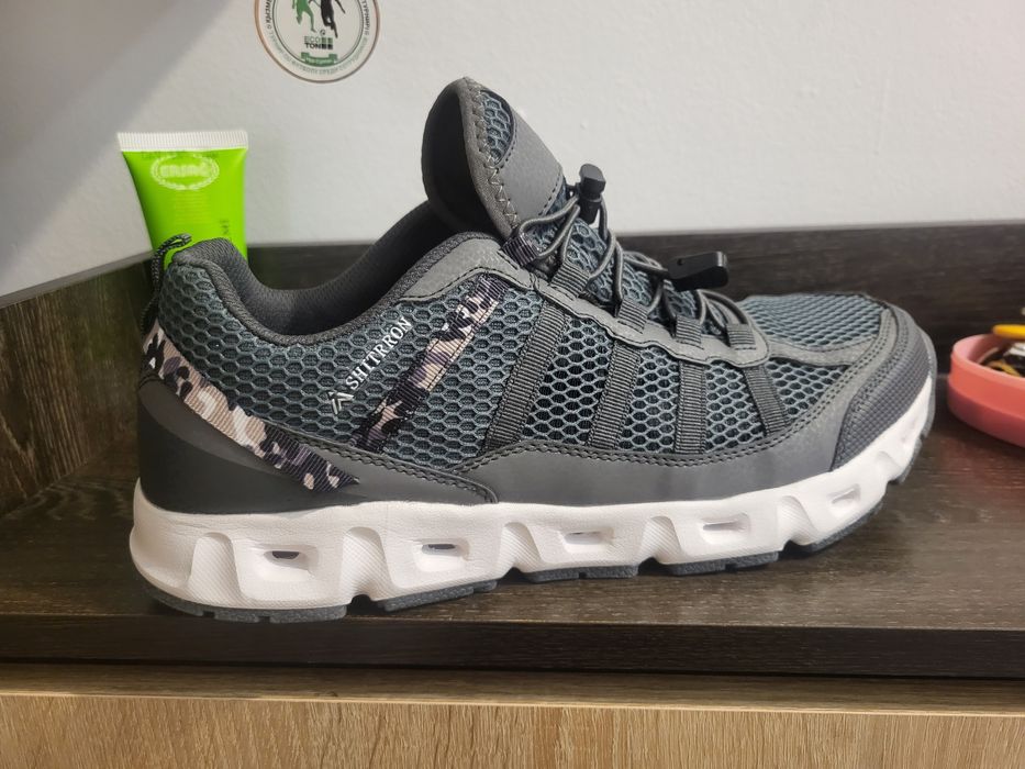 Кроссовки летние, сетка