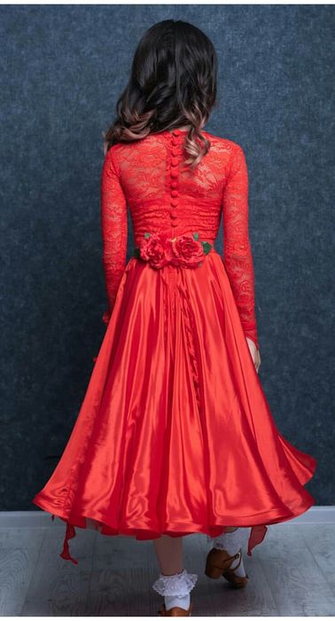 Платье спортивно-бальное